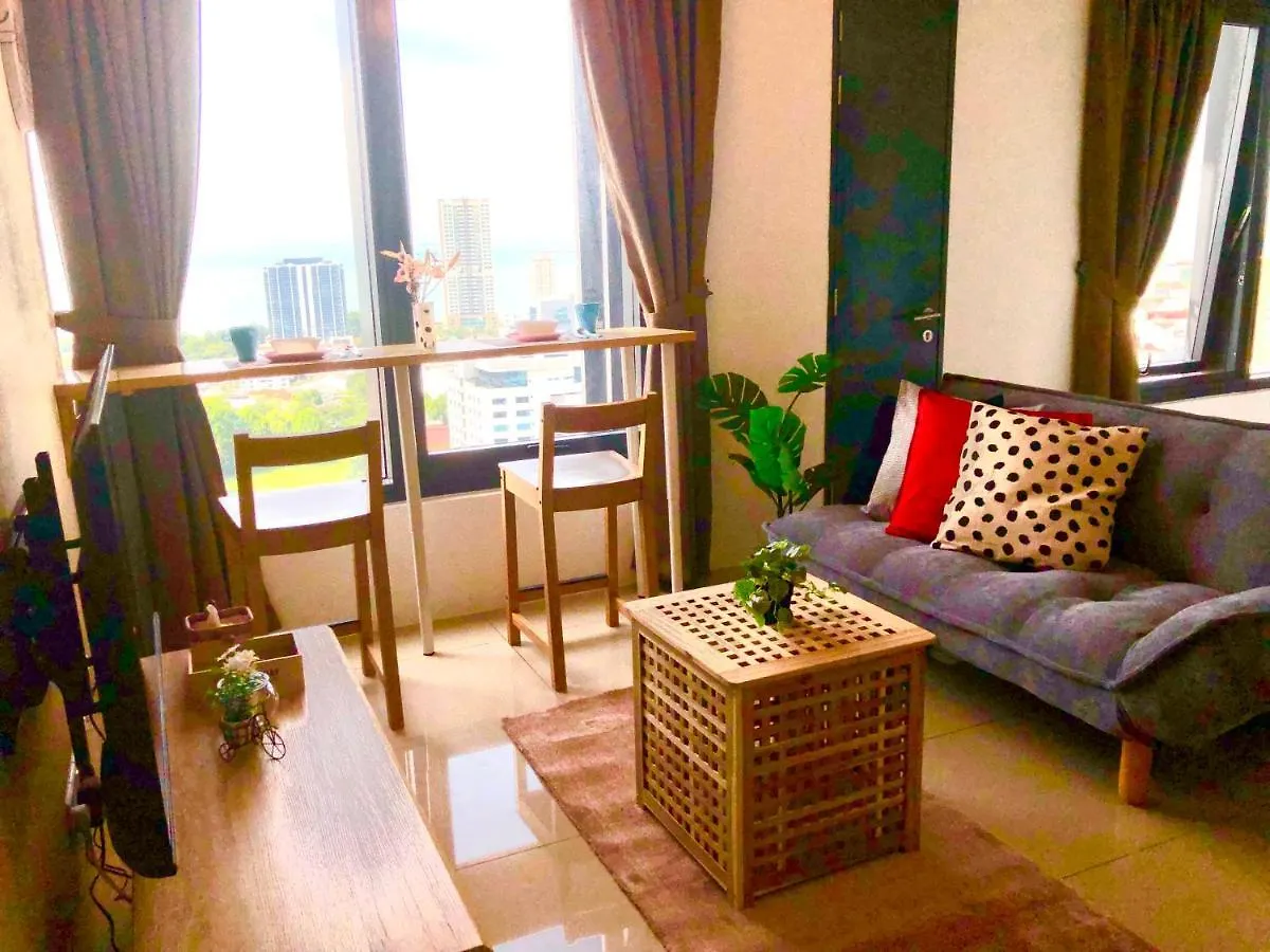 Tropicana 218 Macalister Netflix Unit By Blue Sky Holidays George Town 0*,  Malaysia