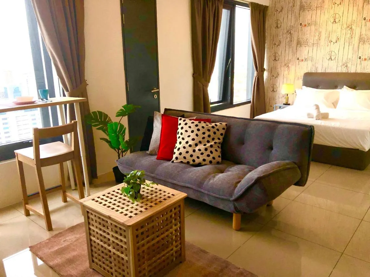 Tropicana 218 Macalister Netflix Unit By Blue Sky Holidays George Town