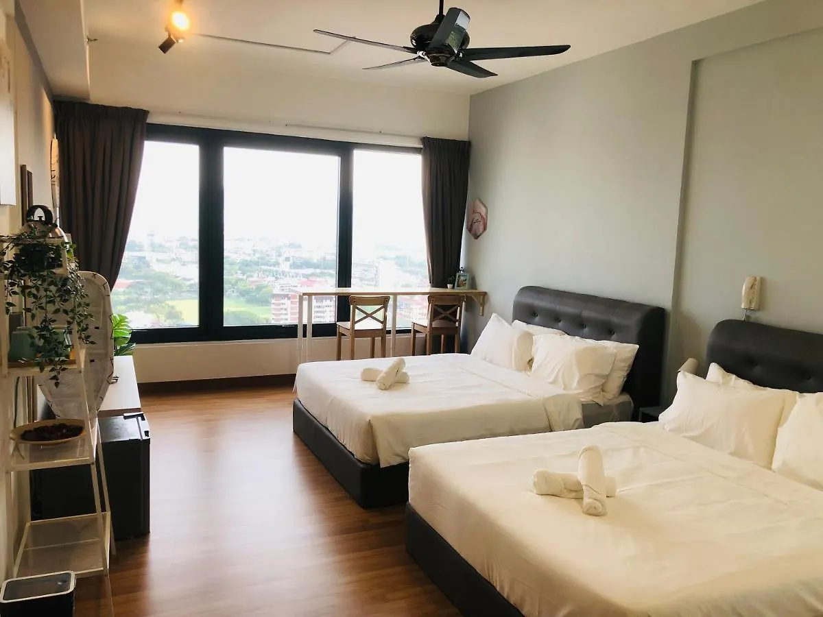 Tropicana 218 Macalister Netflix Unit By Blue Sky Holidays George Town Malasia