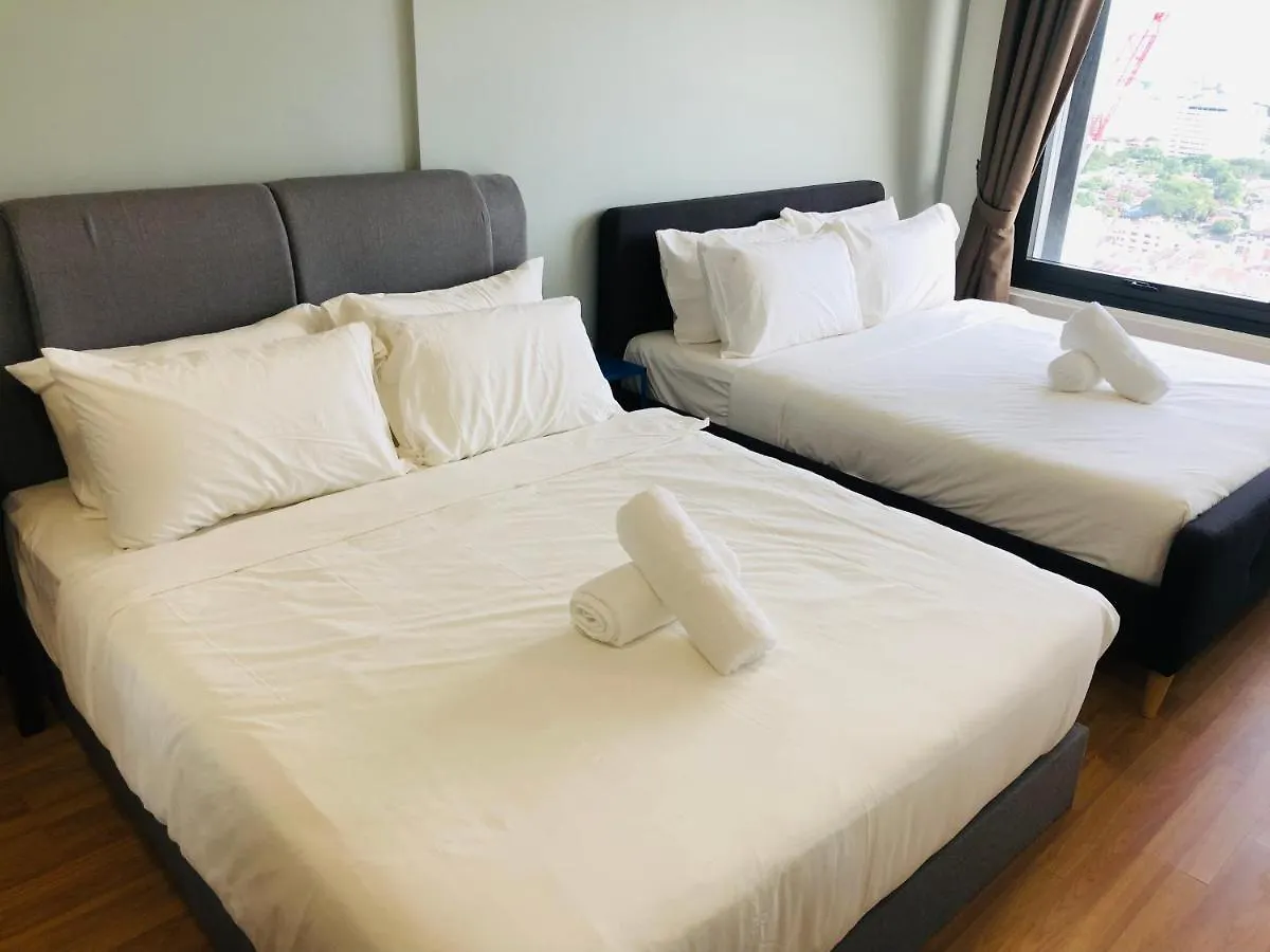 Tropicana 218 Macalister Netflix Unit By Blue Sky Holidays George Town 0*,  Malasia